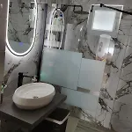 Apartment Prostrani Moona - Blizu Centra Grada Sa Pogledom Na I Garazom Split