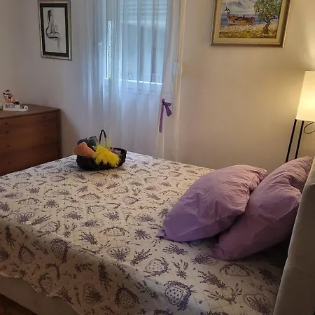 Apartmán Prostrani Moona - Blizu Centra Grada Sa Pogledom Na I Garazom